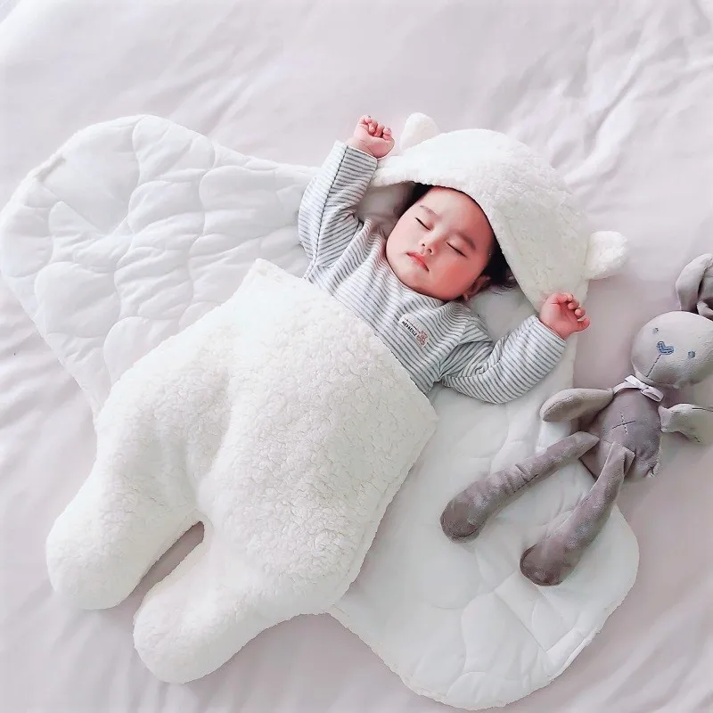 

Fax Wool Cotton Thick Baby Swaddle Wrap Blanket Cute Cartoon Bear Winter Anti-Kick Swaddling for Newborn Anti Startle Baby