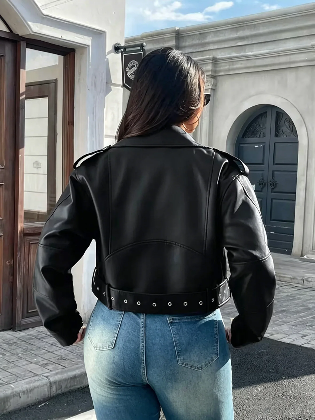 Women's Short Motorcycle Leather Jacket 2026 Slim Fit PU Leather Zipper Lapel Versatile Fashionable Biker Coat