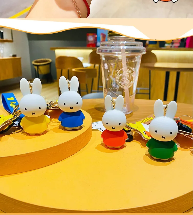 Kawaii Miffy dibujos animados lindo muñeco de arroz creativo coche llavero mochila colgante regalos de navidad