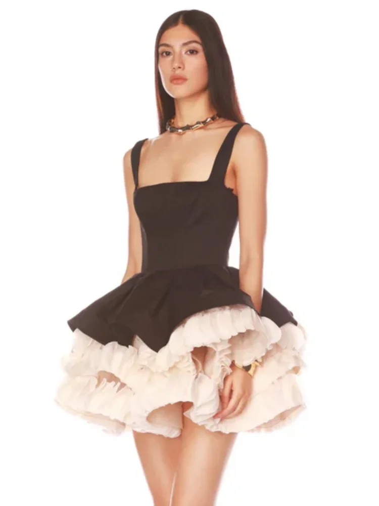 สปาเก็ตตี้เซ็กซี่สแควร์คอ Ruffles Patchwork ชุดมินิผู้หญิงสีดํา Ball Gowns ชุดราตรีค็อกเทล