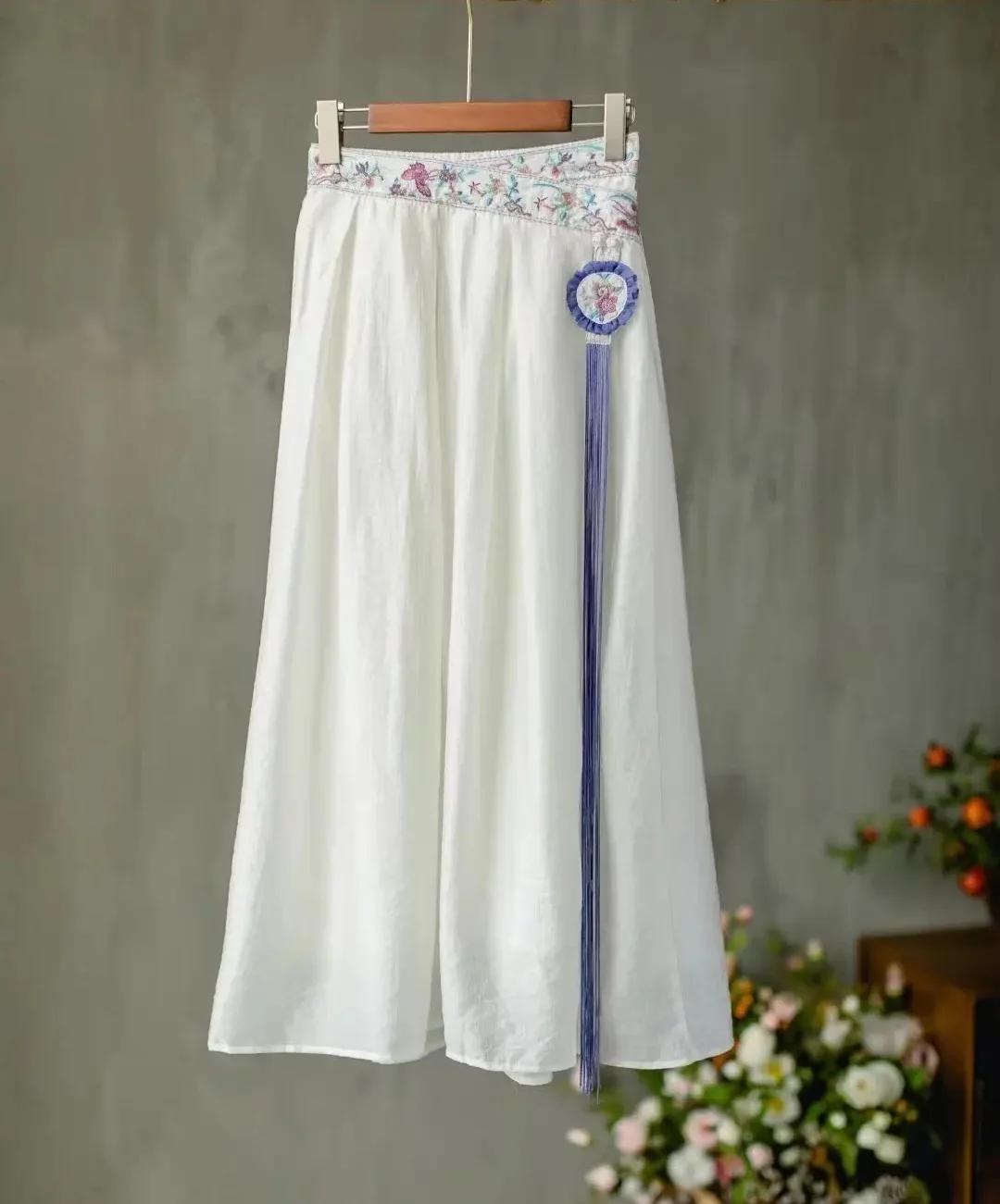 

Vintage Long skirt Summer natural silk White skirts Chinese style embroidery elastic waist tassels Women's clothing sales