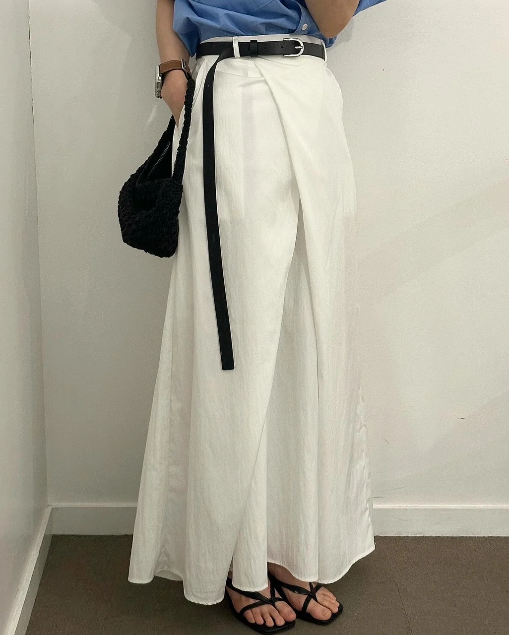 

white High-waisted long Skirt Outfit Korean Style Fashion Women's Clothing Trend 2024 Streetwear Stylish Skirts Japanese Black