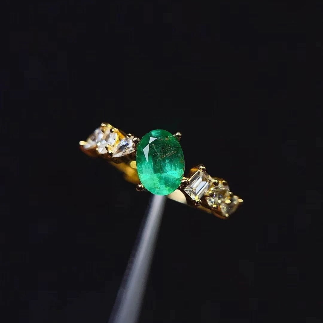 KJJEAXCMY high-end women's Rings adopt Natural Colombian Emerald,S925 silver plating process, high-definition transparent