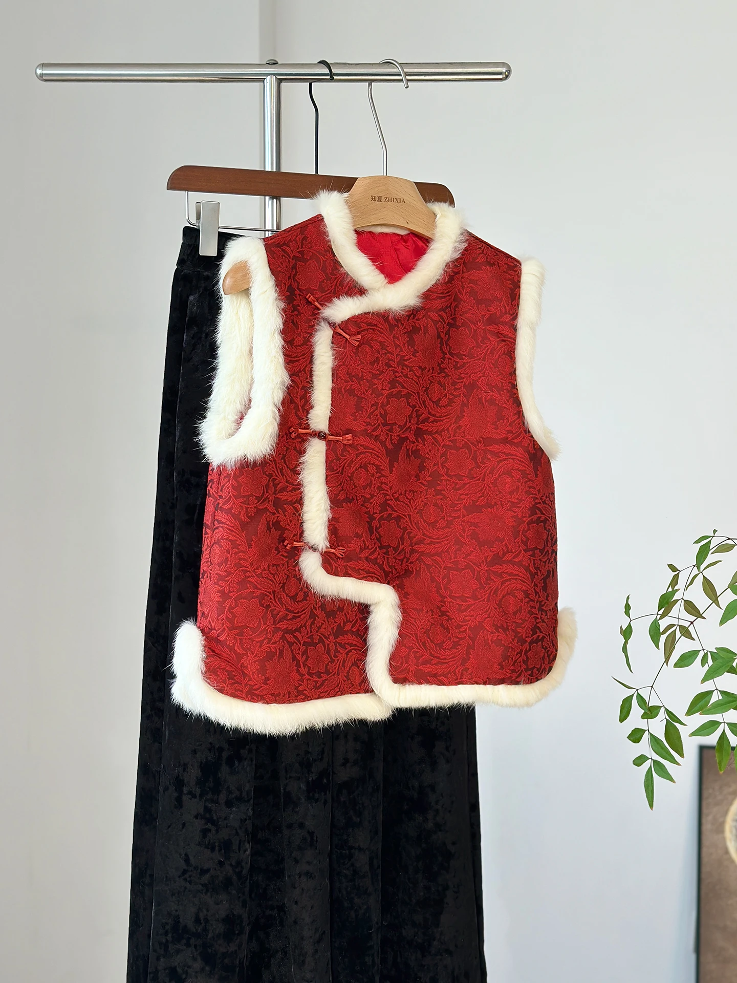 New Chinese Style Red Crossbody Vest Rabbit Fur Stitching Cotton Padded Thickened Outer Wear National Year Clothes