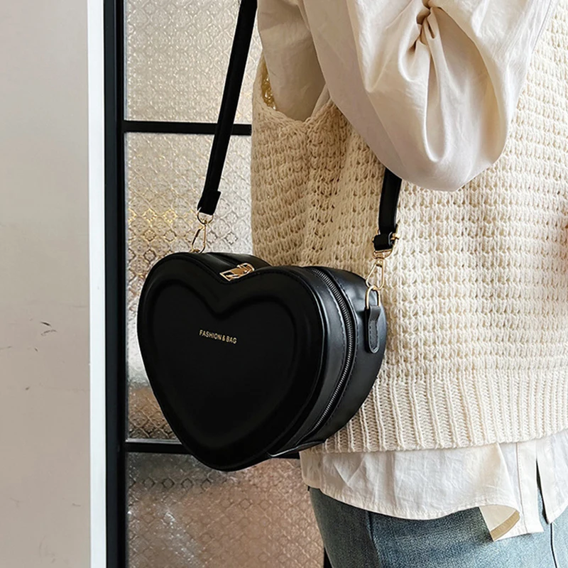 Fashion Heart Shape Crossbody Bags For Women New Solid Color PU Leather Shoulder Bag Casual Ladies Handbags Designer Female Bags image 4