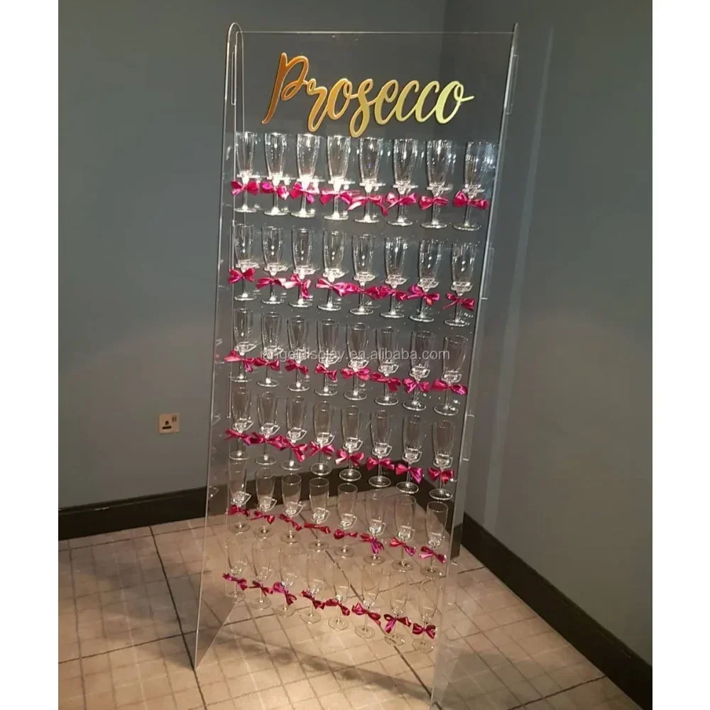

Индивидуальный акриловый дисплей для свадебного оформления в виде стены из шампанского