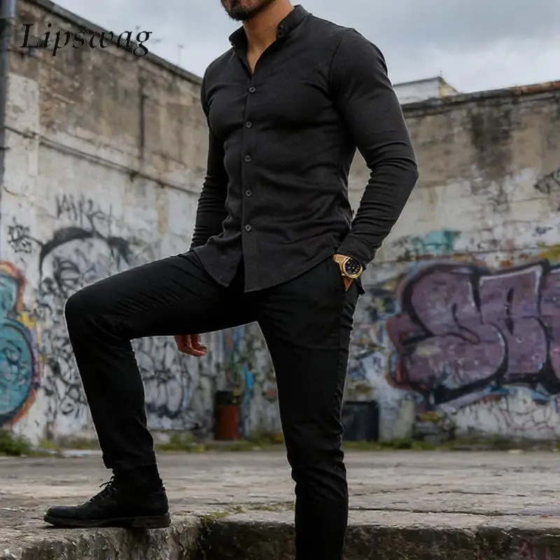 

Стильная мужская рубашка с длинным рукавом, приталенная, однотонная, с отложным воротником, на пуговицах, весна 2026, винтажная, черная, топ