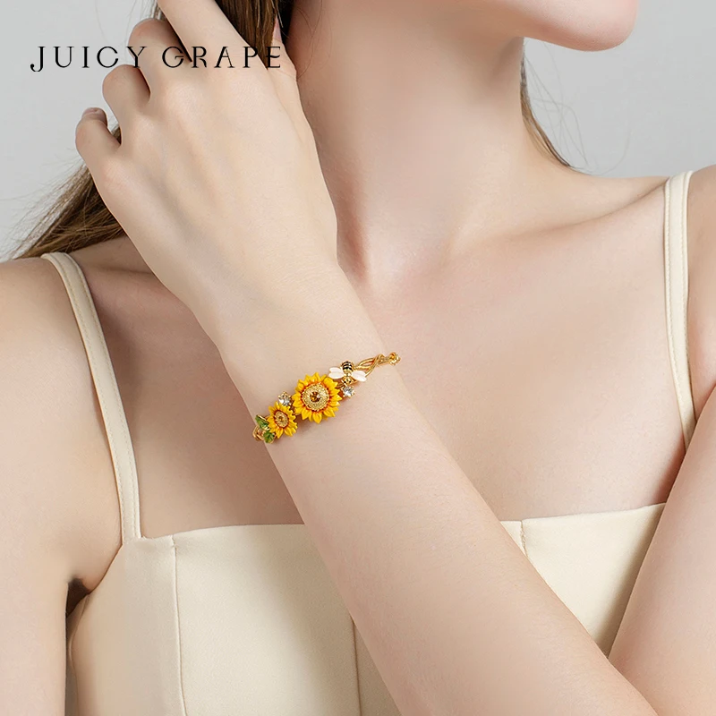 JUICYGRAP Enamel Sunflower Bracelet for Women Luxury Original Sweet Style 18k Gold Plated Party Jewelry Christmas Birthday Gifts
