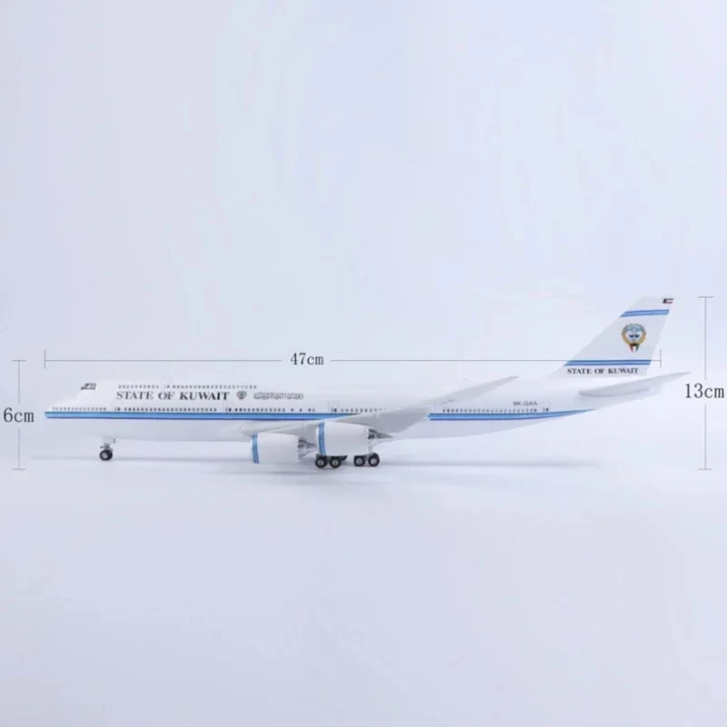47cm Plane Model Kuwait Airways B747-8 Resin Miniature Airplane With Landing Gear Wheels Light(Touch Or Sound Control) Collected
