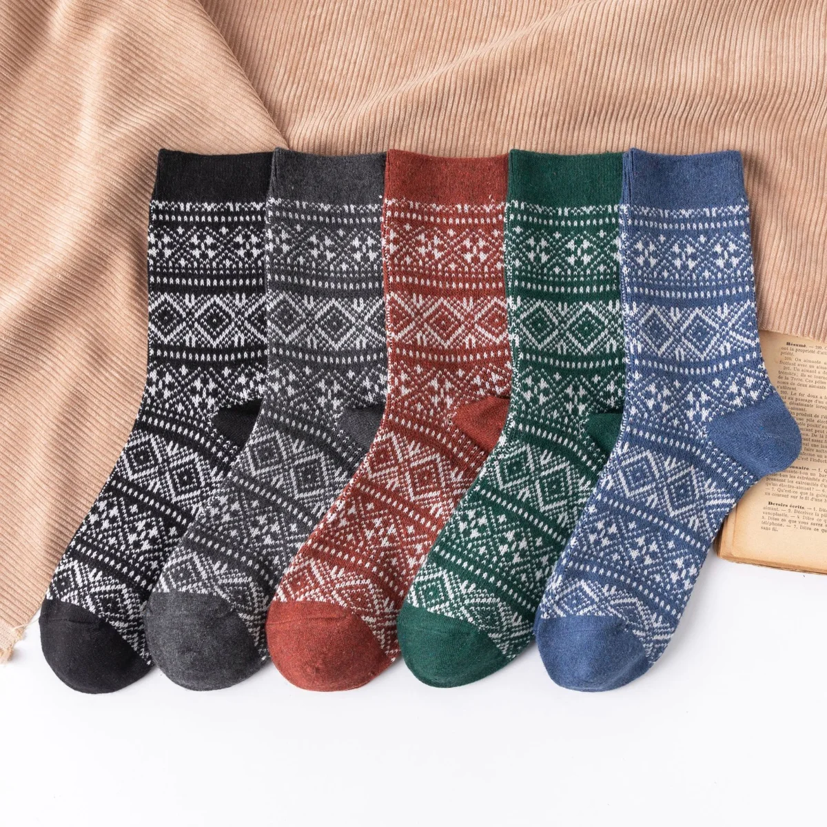 

5 Pairs New Autumn and Winter Double Needle Diamond Men Mid-tube Casual Socks Ethnic Style Thickened Warm Wool Socks