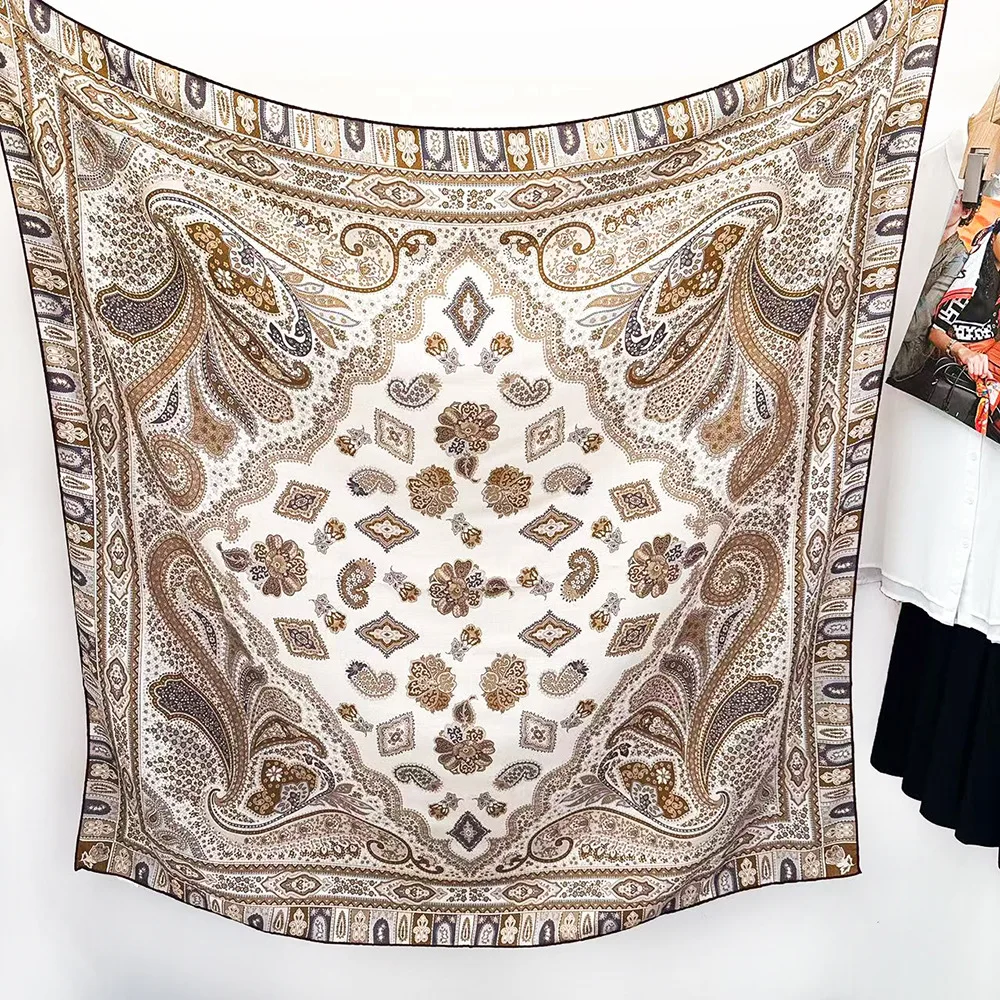 grand-foulard-a-imprime-paisley-chales-de-luxe-de-createurs-foulards-en-soie-et-laine-pour-femmes-cadeau-de-noel-pour-maman-chales-a-bords-roules-135-cm
