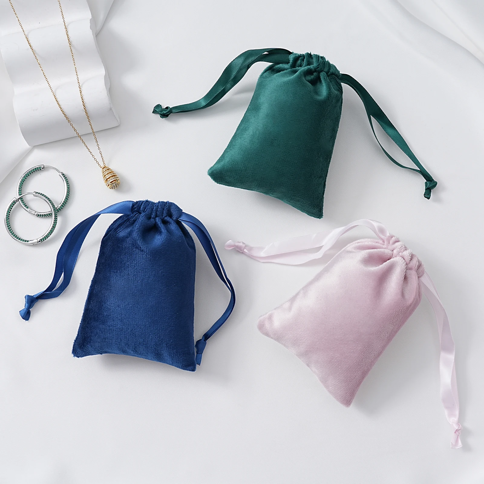 

50pcs Soft Velvet Jewelry Packaging Pouch Drawstring Bags Small Chic Jewellery Packaging Wedding Party Halloween Favors Bag