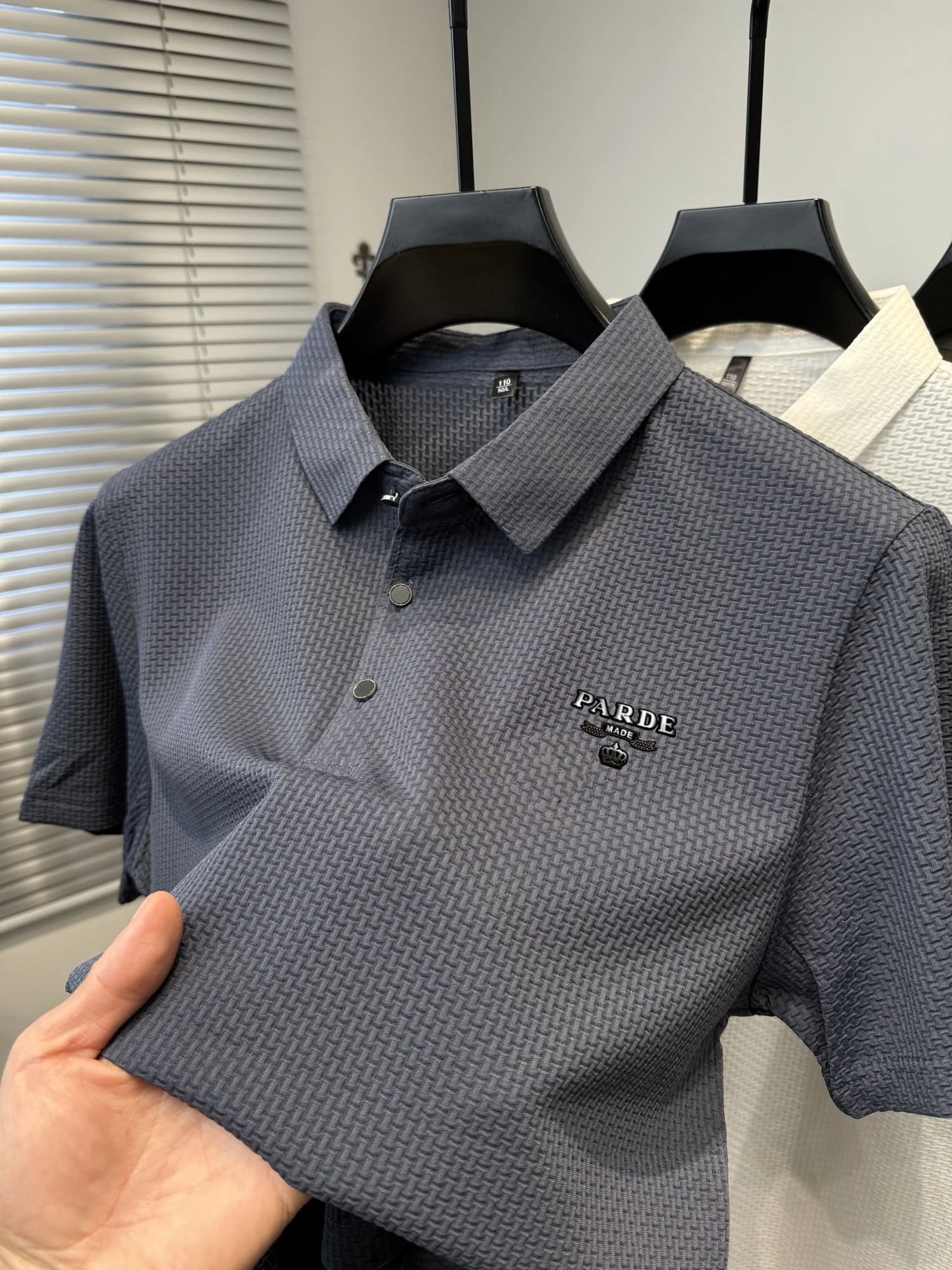 2026 summer new letter relief design high-quality elastic POLO shirt fashionable men's business casual ice silk short sleeve top