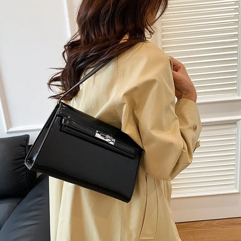 

Trendy Y2K Diaper Bag Women's Bag Backpack Business Subway Commute Large Capacity Exquisite Chic Elegant Practical Versatile