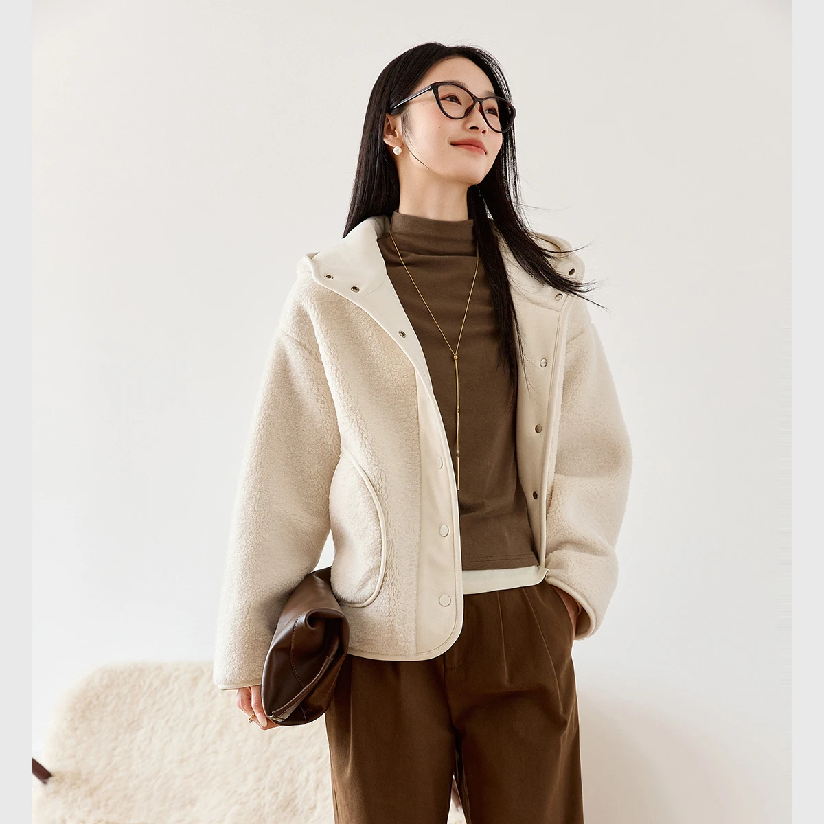 

VIMLY женская зимняя бежевая куртка с капюшоном, элегантная стеганая стеганая короткая куртка большого размера, офисная женская верхняя одежда с длинными рукавами M9557