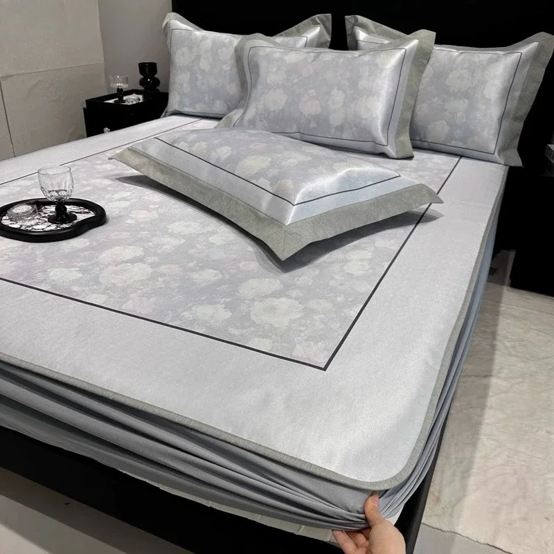 

High-end light luxury ice silk mat three-piece set