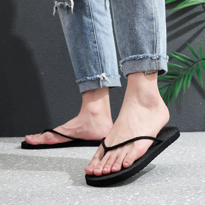 Casual Flip Flops for Men Slippers Beach Sandals Summer Non-Slip Flat Slides Men Slippers Indoor House Shoes Pantoufle Homme