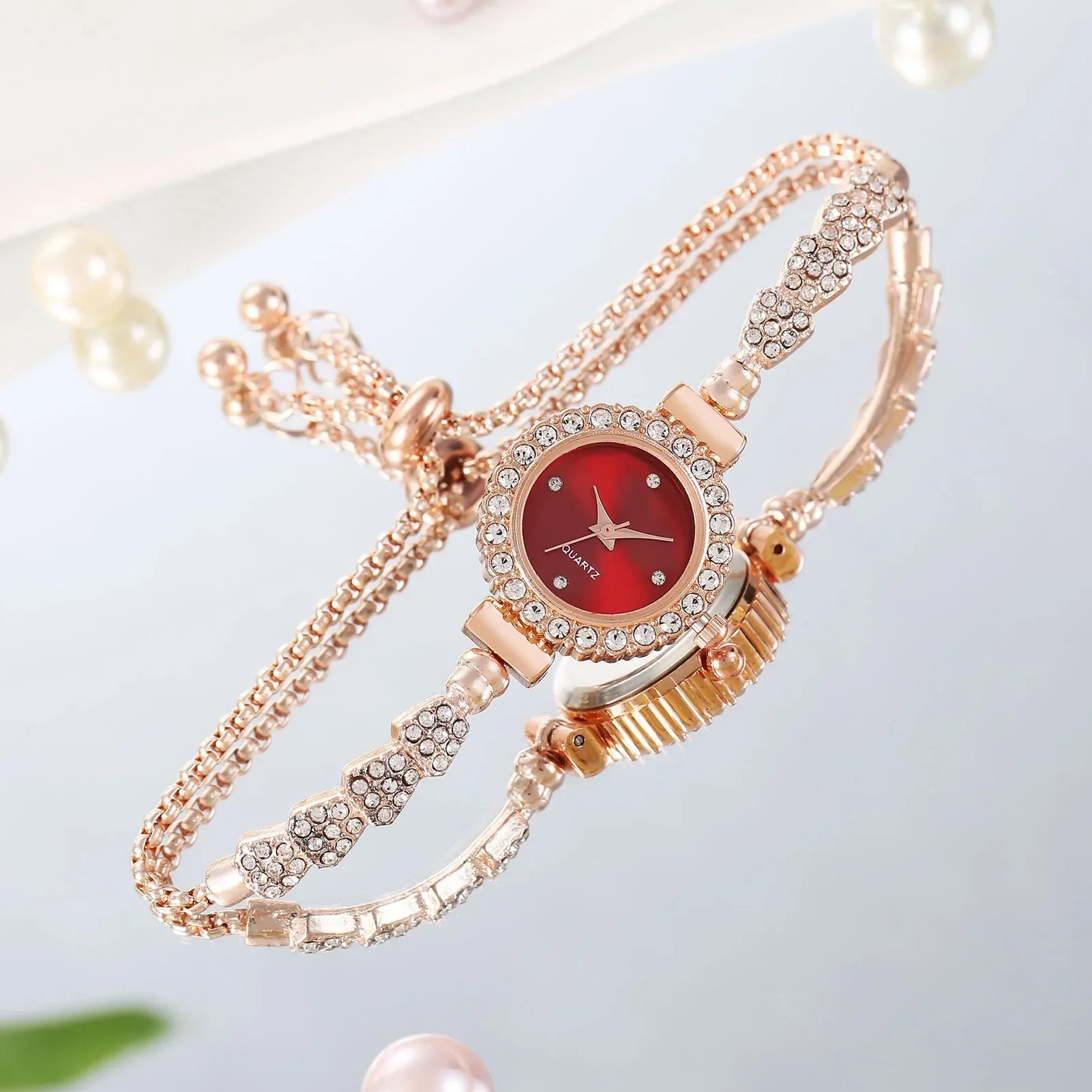 

Women's Crystal Diamond Watches Round Dial Chain Link Bracelet Analog Bangle Wrist Watch Wonderful Watches Gift for Women