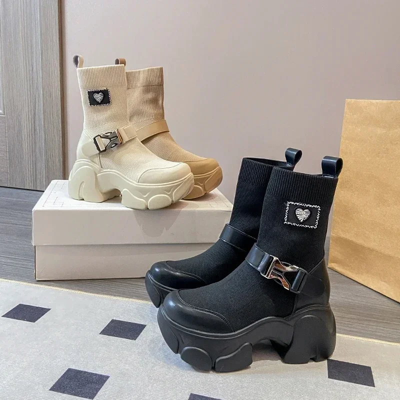 Damskie buty na platformie jesienne i zimowe oddychające wsuwane dzianinowe elastyczne buty na wysokim obcasie dla kobiet 2024