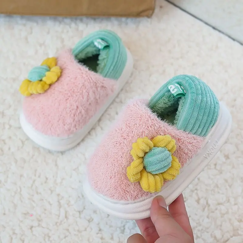 

Baby Girls Cotton Slippers Winter Children Cute Cartoon Flower Plush Sneakers Boys Home Indoor Warm Shoes Non-slip pantuflas