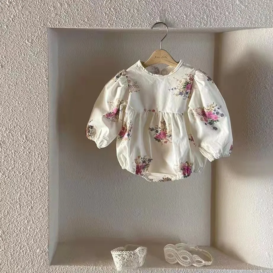 Children's Clothing 2024 Spring and Autumn New Baby Girls with A Trendy Round Neck Floral Bubble Sleeves Triangular Jumpsuit