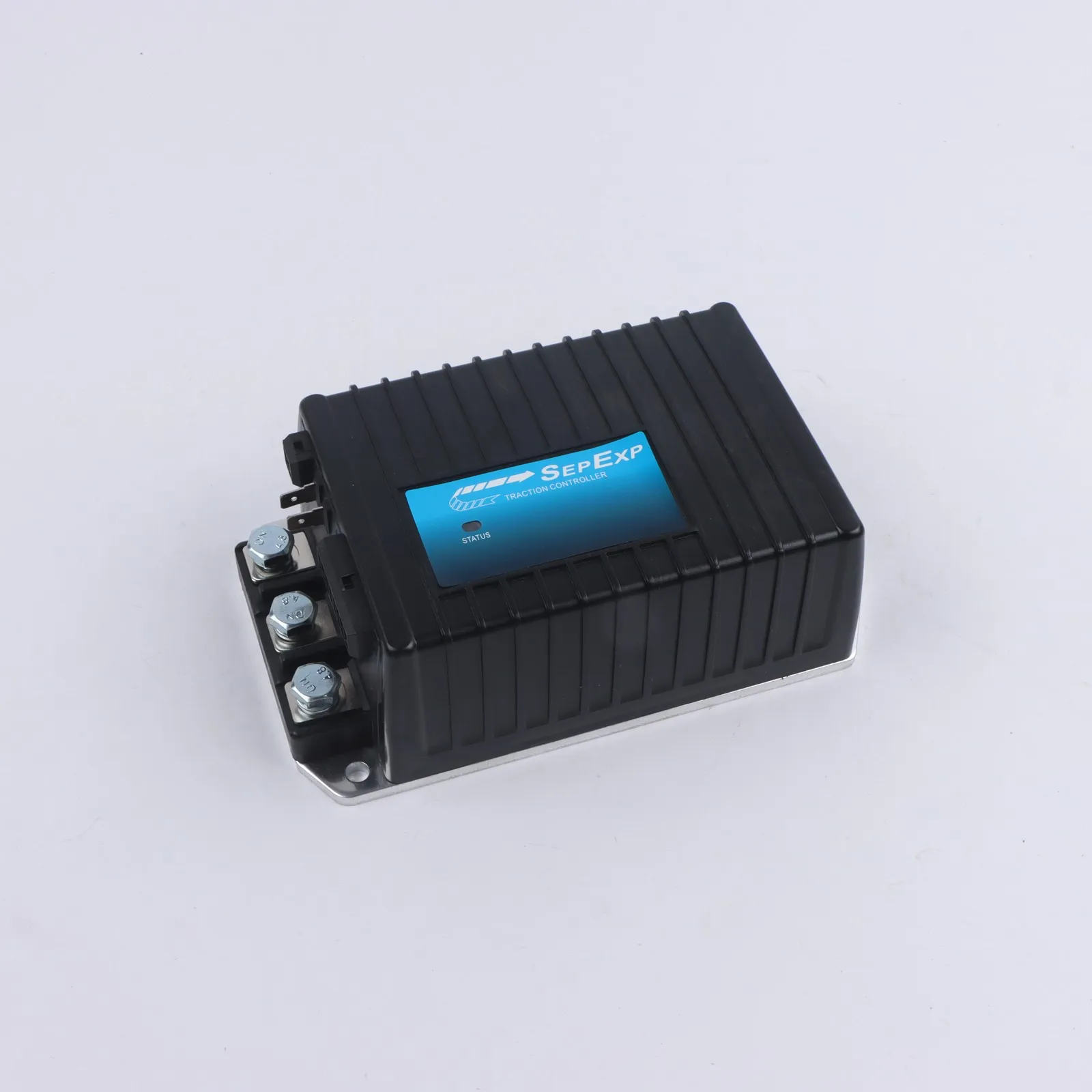 

Контроллер двигателя постоянного тока трактора 36 В 300 А 0-5 кОм ДЛЯ Curtis PMC 1243-4320