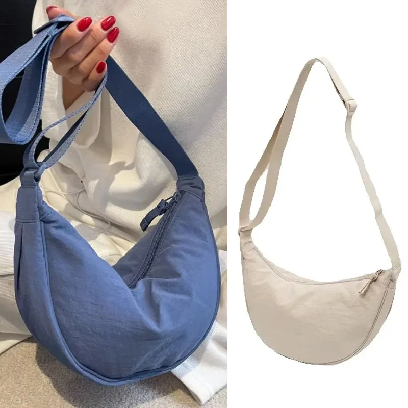 

Blue/Black Simple Fashion Dumpling Bag | Solid Color Nylon Large Capacity Women's Shoulder Bag for Travel and Commuting