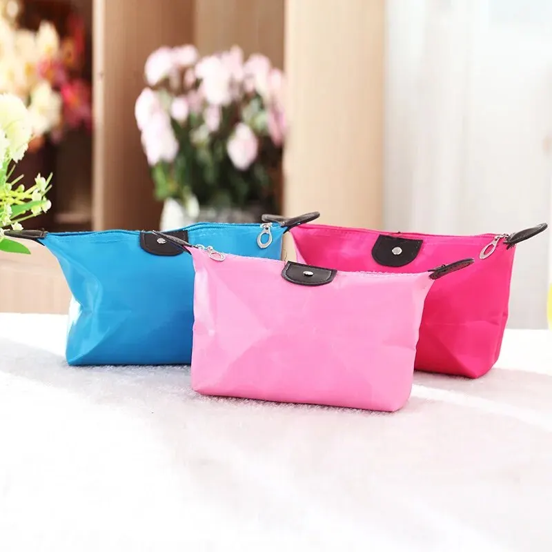 1pc Borsa per il trucco con dettagli patch color caramello Borsa per il lavaggio cosmetico pieghevole impermeabile tipo gnocco per ragazze e donne