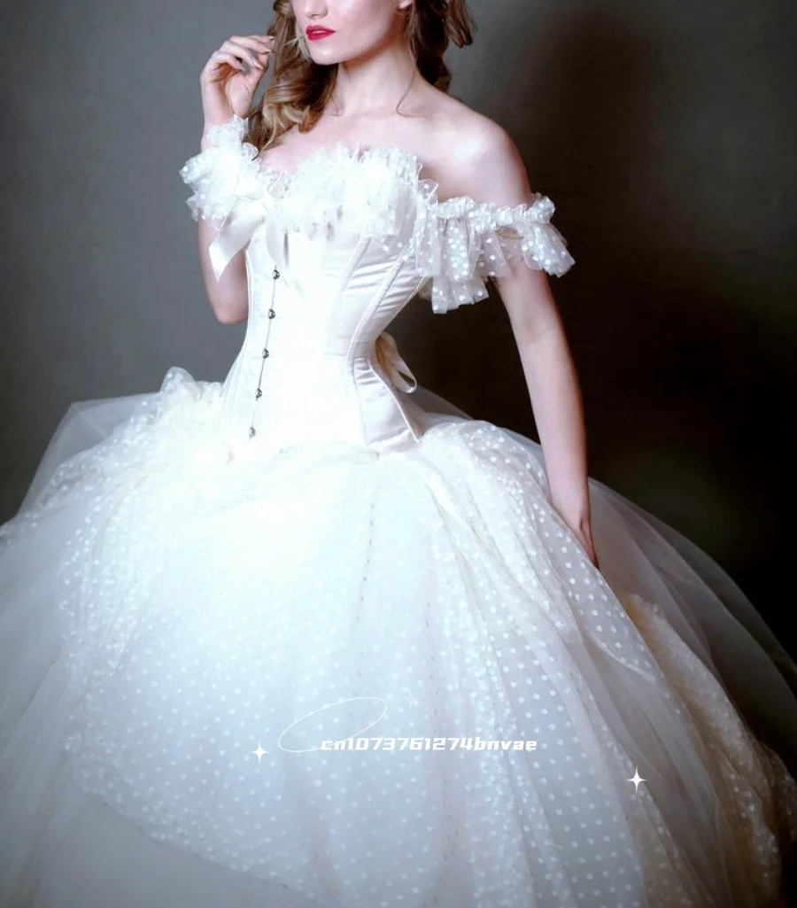 

Vintage Victorian Wedding Dress Ruffles Off Shoulder Dot Tulle Ball Gown Corset Floor Length Bridal Gowns Customized
