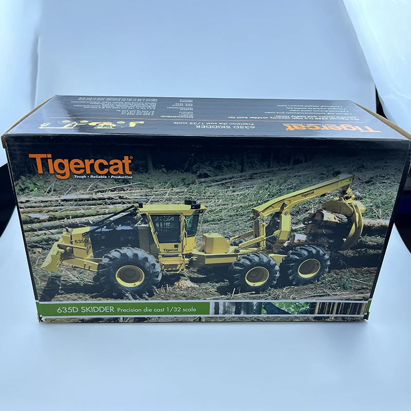 Tigercat 1:32 Scale Diecast Alloy Canadian 635D Trailer Engineering Vehicle Toys Cars Model Classic Adult Souvenir Gifts Display