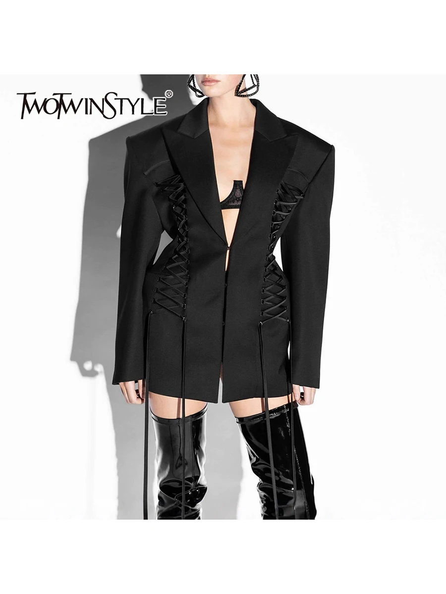 TWOTWINSTYLE الصلبة تقسم حزام تصميم تحسس الحلل للنساء التلبيب طويلة الأكمام تونك الشارع الشهير السترة الإناث موضة جديدة