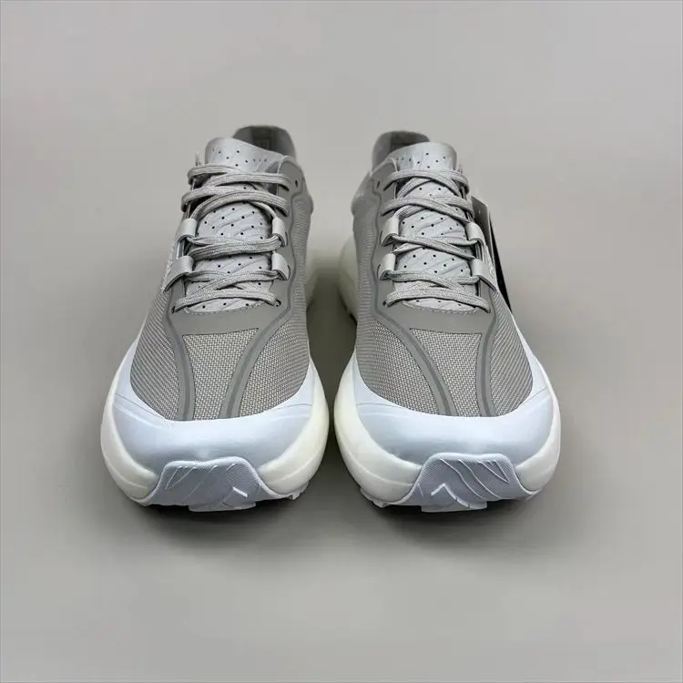 

2025 Men's and Women's Race Shoes, Youth Summer Running Ultra Light Shock Absorbing Bouncing Sneakers