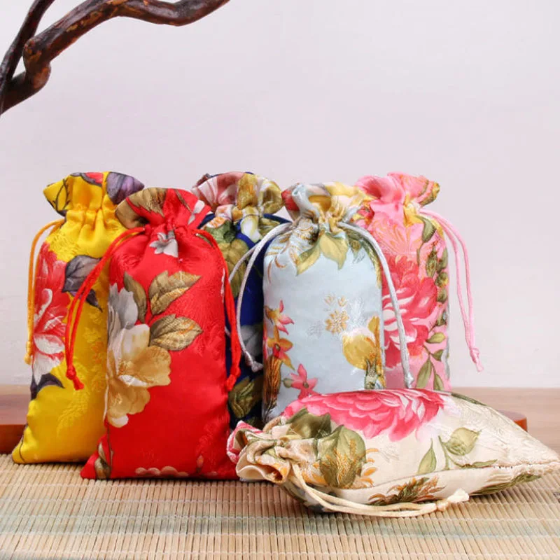 50pcs/lot 8*16, 8*19, 8*24cm Chinese Style Peony Silk Cloth Drawstring Pouch Portable Comb Mobile Power Gift Packaging Bag
