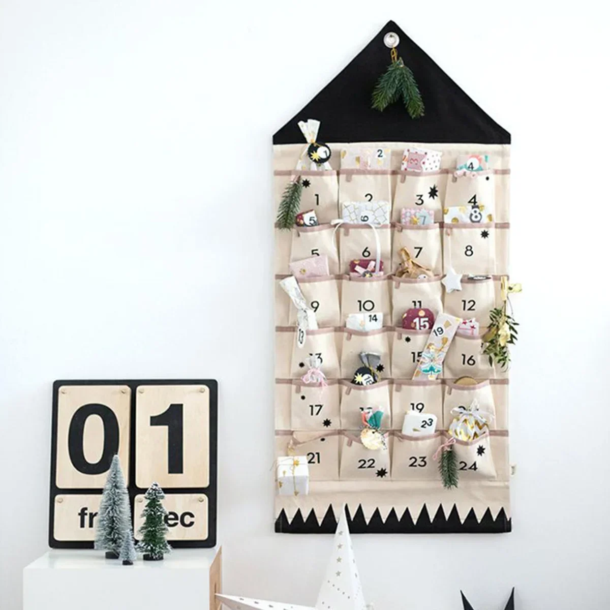 Hanging Snacks Organizer Canvas Hanging Candies Biscuits Holder 24 Pockets Space Saving Snacks Handing Storage Bag Multipur2024