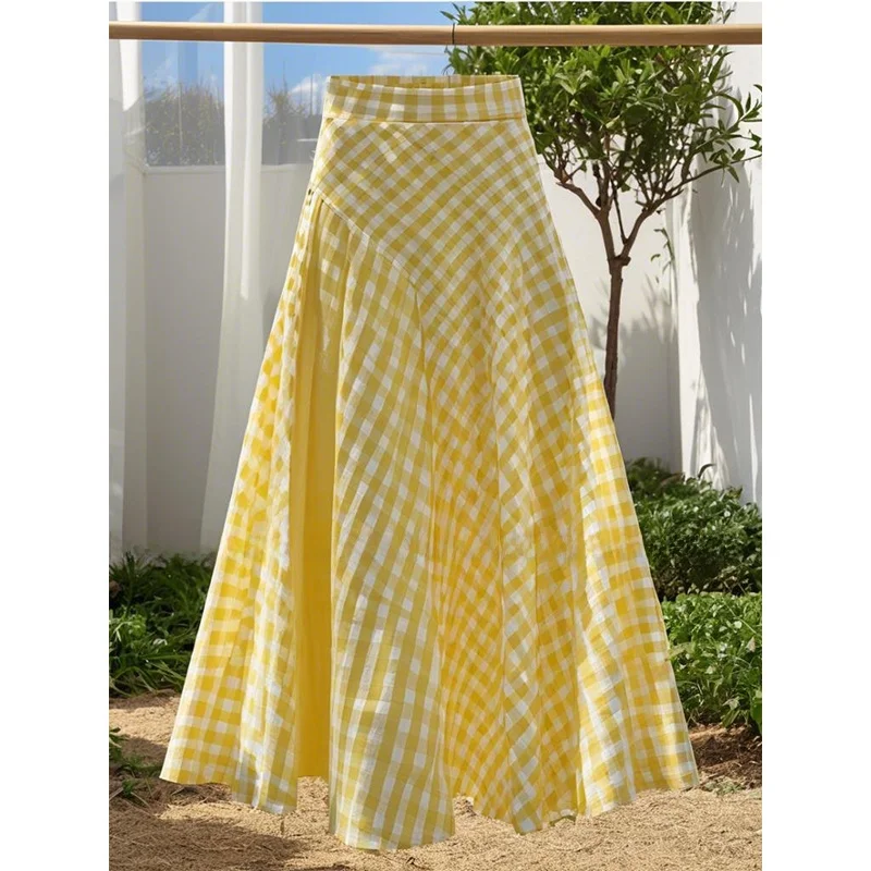 חצאית משובצת