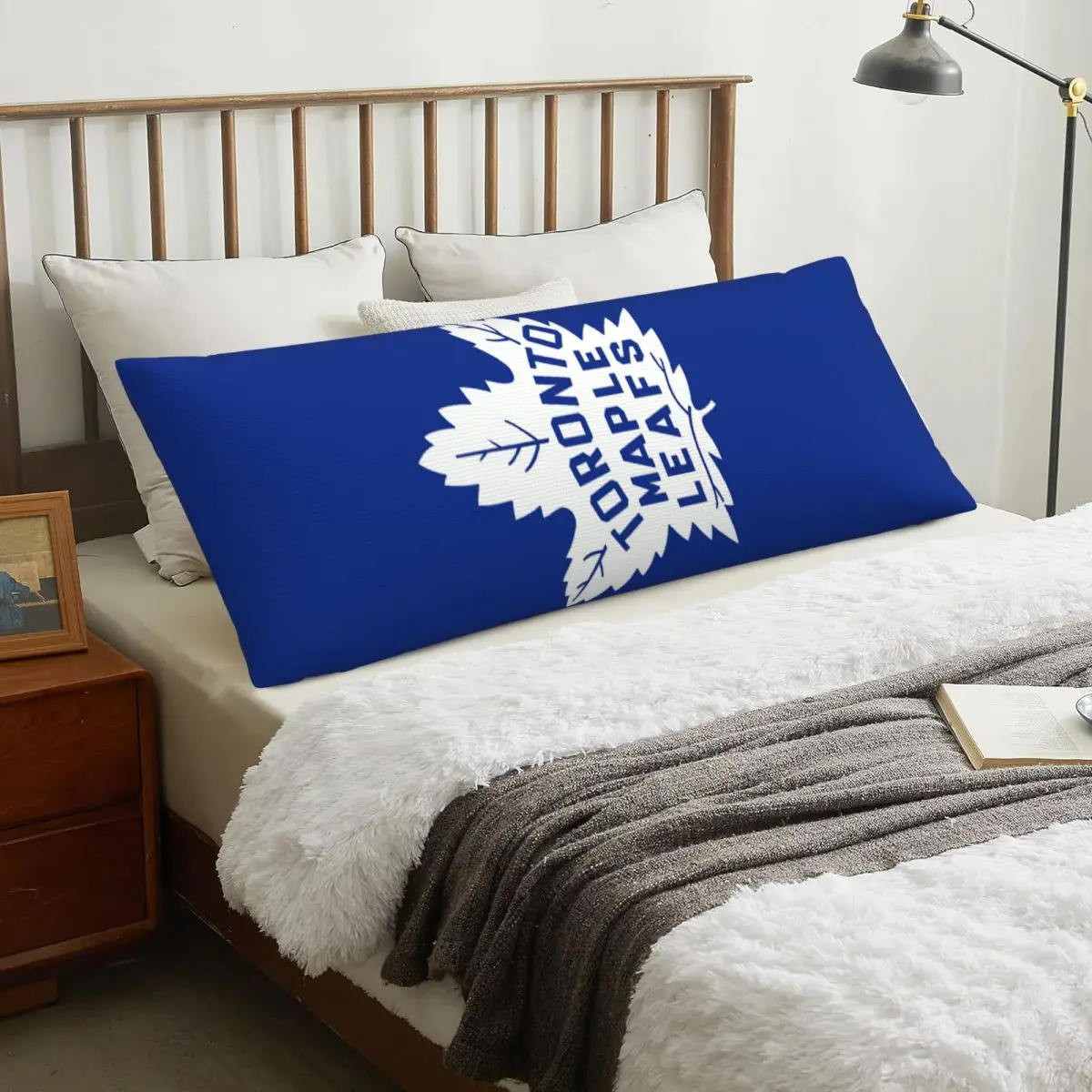 Funda de almohada rectangular con icono de Maple Leafs de Toronto, decoración de poliéster para dormitorio, almohada cómoda para el hogar