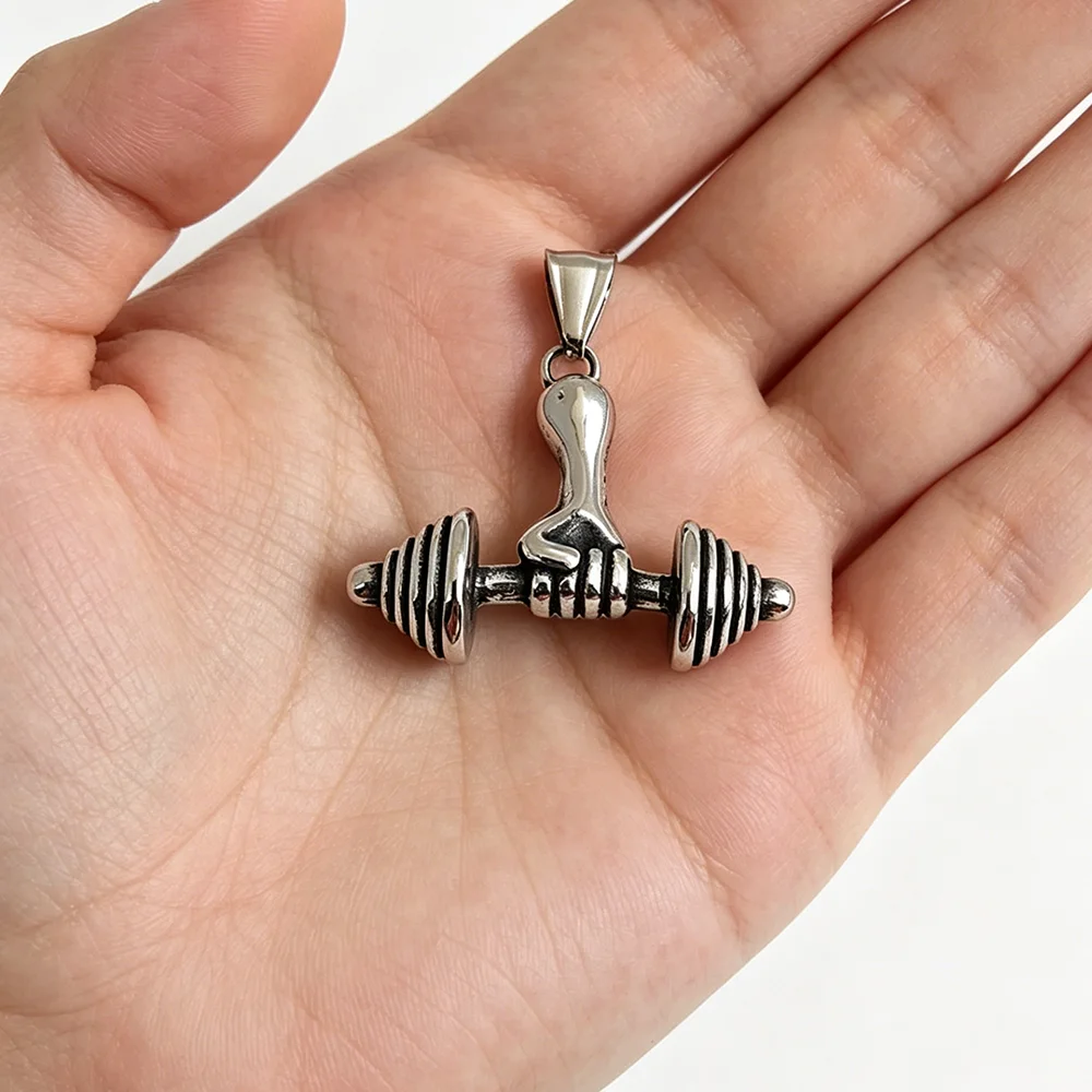 Retro cast fitness dumbbell stainless steel pendant, waterproof and non-fading blackening process, necklace accessories