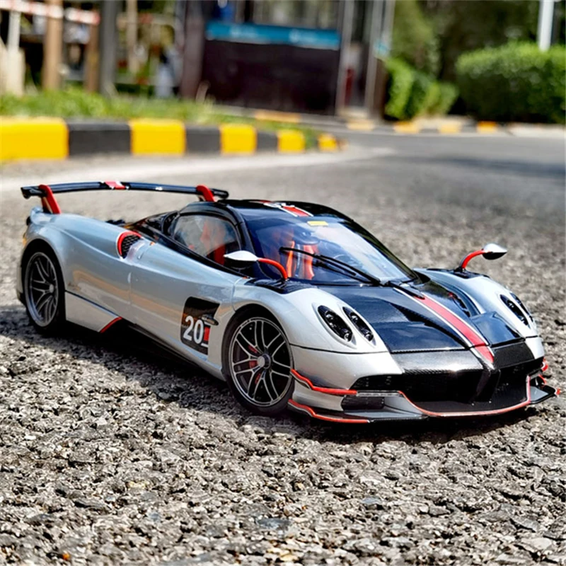 

1:32 Pagani Huayra BC Sports car Simulation Diecast Metal Alloy Model car Pull Back Sound Light Car kids Gift Collection A498