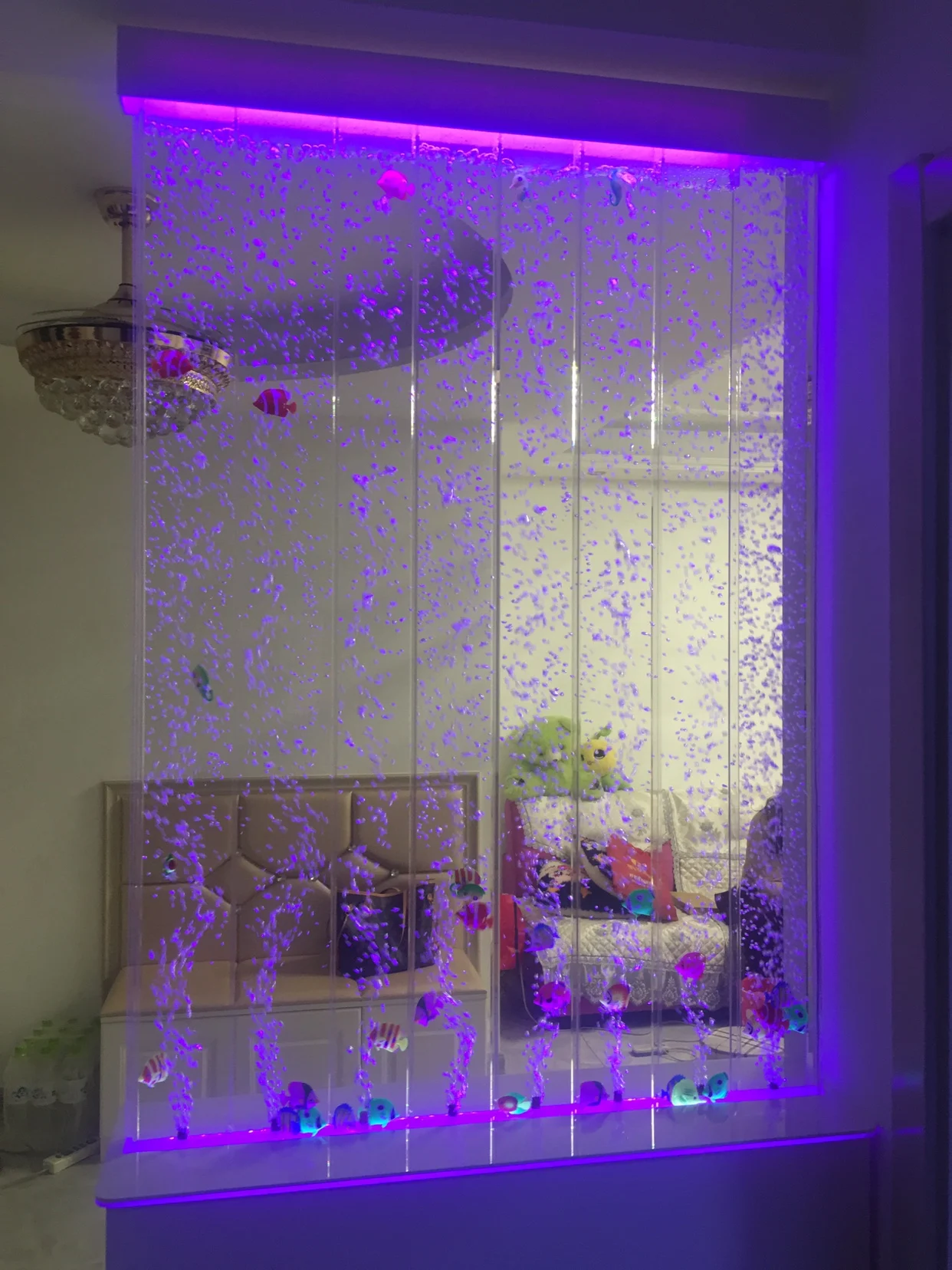 Customized large water curtain wall,flowing water bubble wall,acrylic water dance screen,fish tank partition,aquarium decoration