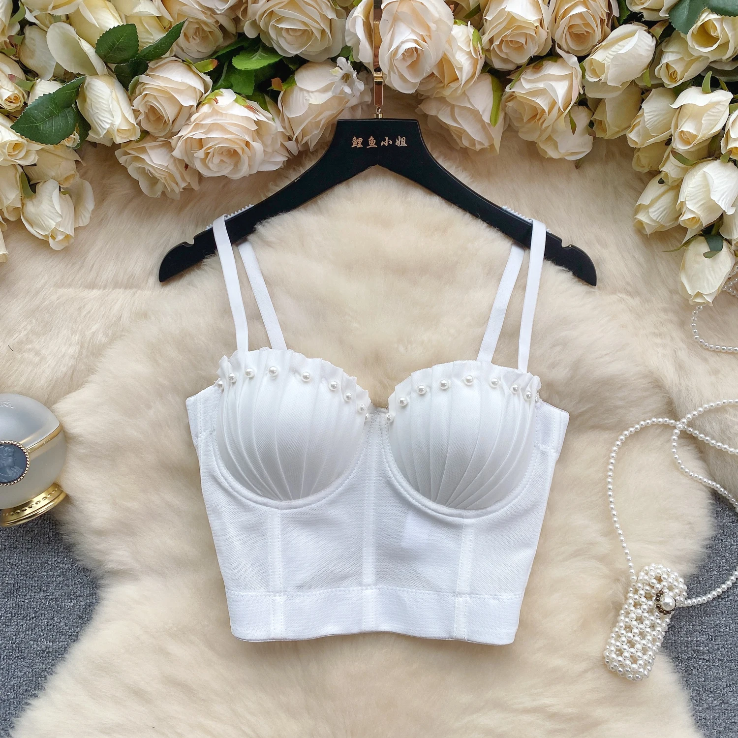 Chic Sweet Lace Three dimensional cup shape Fashion Tank Top Slim Crop Top Sexy Corset Summer Women Tops In