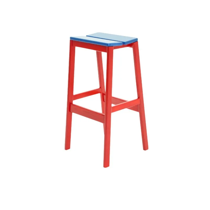 مقعد من الخشب الصلب السميك الاسكندنافي، مقعد مربع عالي التكديس، كرسي خلفي حديث وبسيط