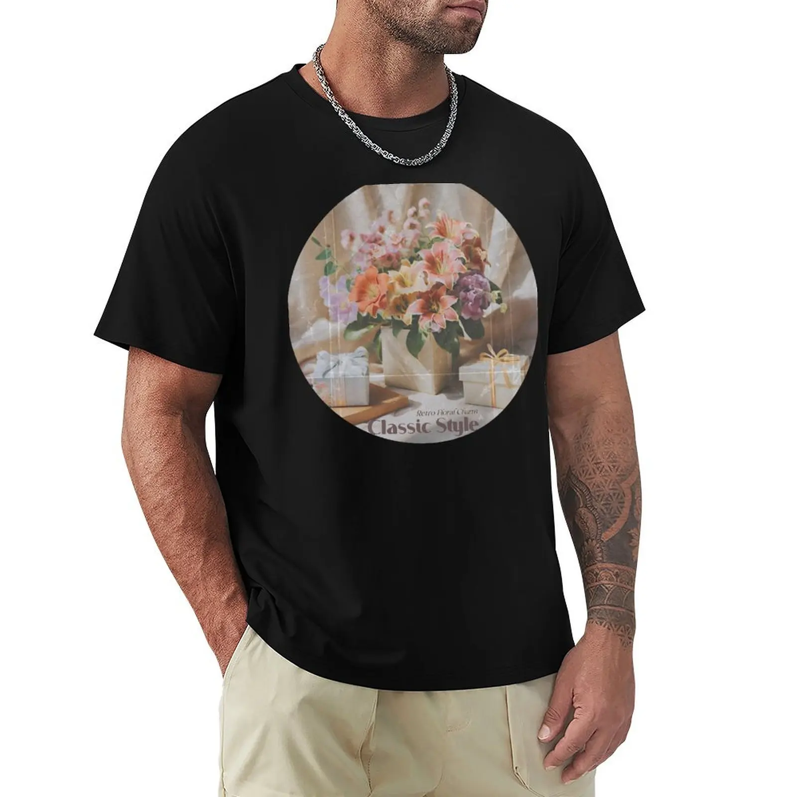 Retro Floral Charm: Classic Style T-Shirt Basic Daily Outfit Short Sleeve Tee