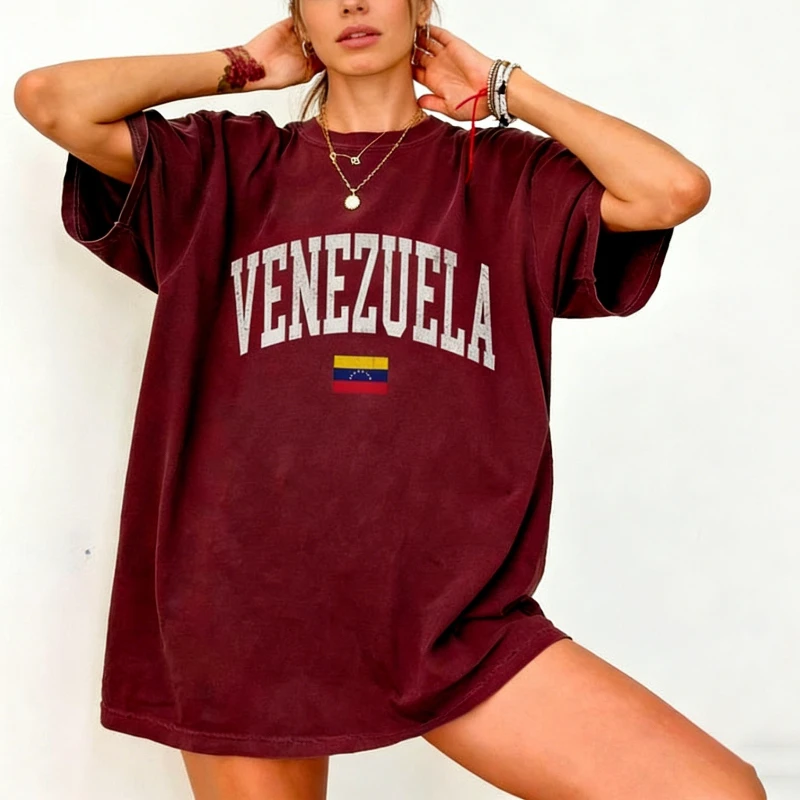 Distressed Venezuela Unisex T-Shirt Vintage Varsity Style Venezuelan Flag Graphic Tee Latin America Gift Printed T-shirt Tops