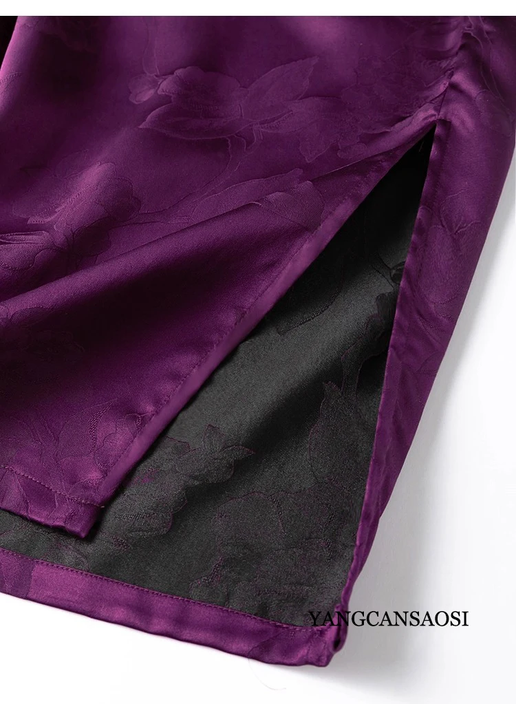 กระโปรงทรงเข้ารูปแฟชั่นผู้หญิง สีม่วงแดง ขนาด 45 มม. ผ้าไหมมัลเบอร์รี่แท้ 100% ผ้ากวางตุ้งเนื้อละเอียด แต่งกระดุมแบบมีสไตล์