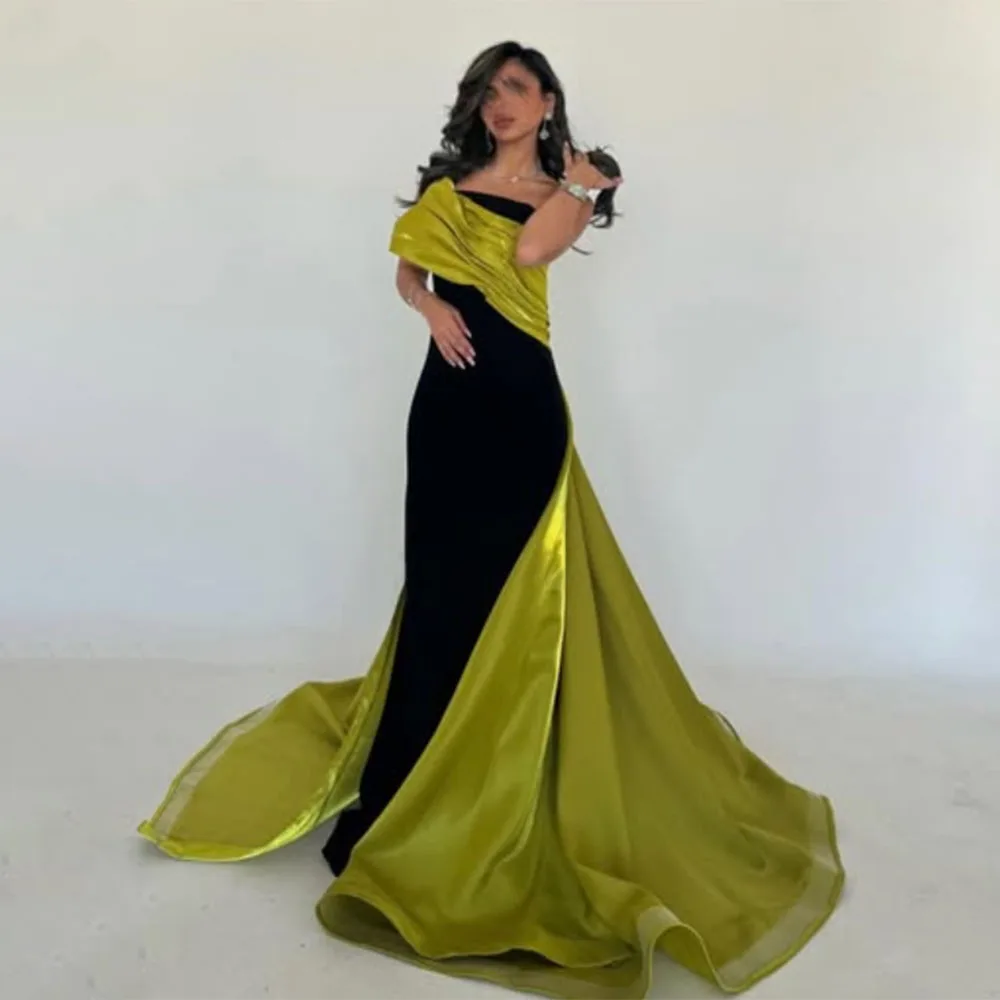 

High Quality Customized Floor Length Green Color Contrast Strapless Sleeveless Court Train Pleat Vestido De Festa De Casamento