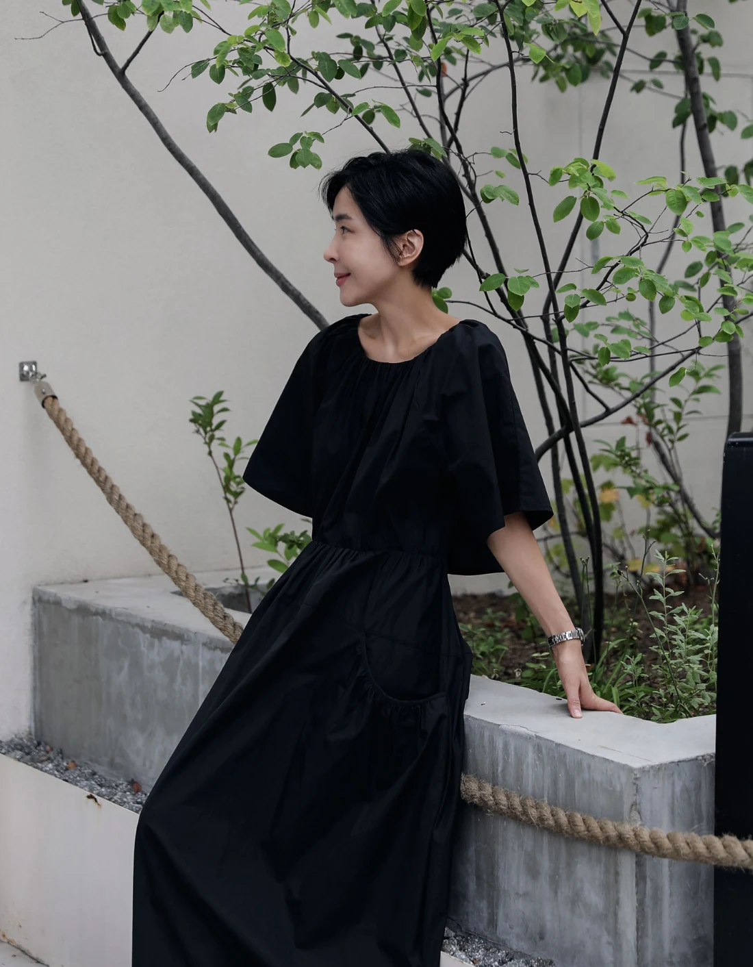 Women's Cloak Short Sleeve Maxi Dress Round Collar Back Cut Out Summer New Korean Leisure Holiday Dresses