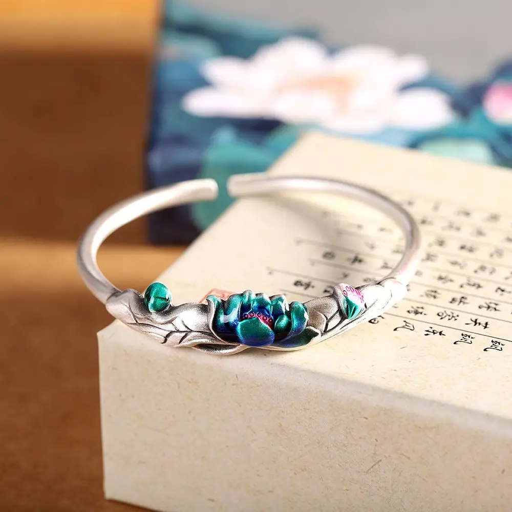 

Культурный ревавал, перегородчатый браслет в форме лотоса, регулируемый винтажный этнический серебряный ремесленный браслет с объемным цветочным принтом, открывающийся браслет