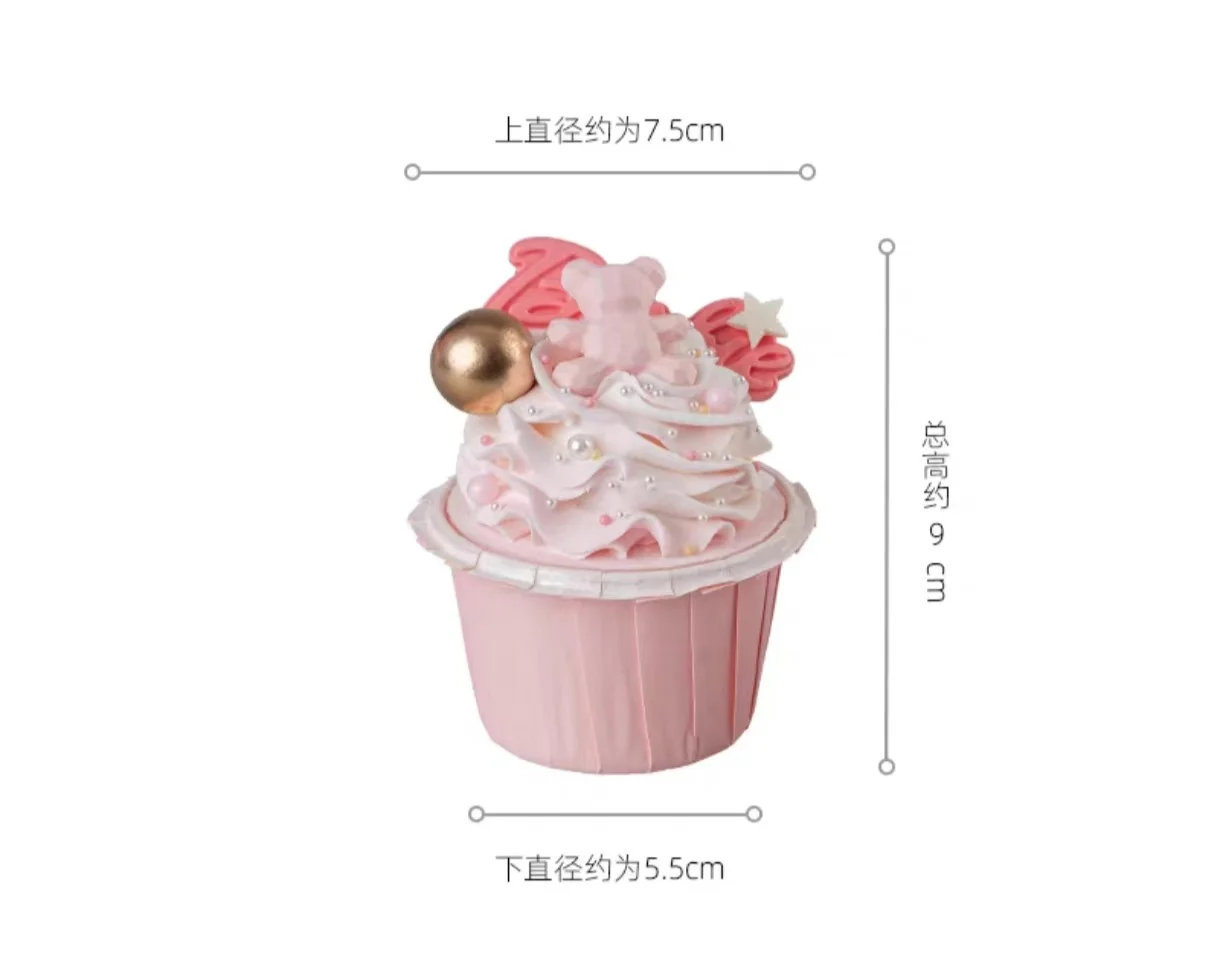 

Cake models, simulated donuts, ice cream pops. These pink fake dessert decorative ornaments are cute props for children's birthd