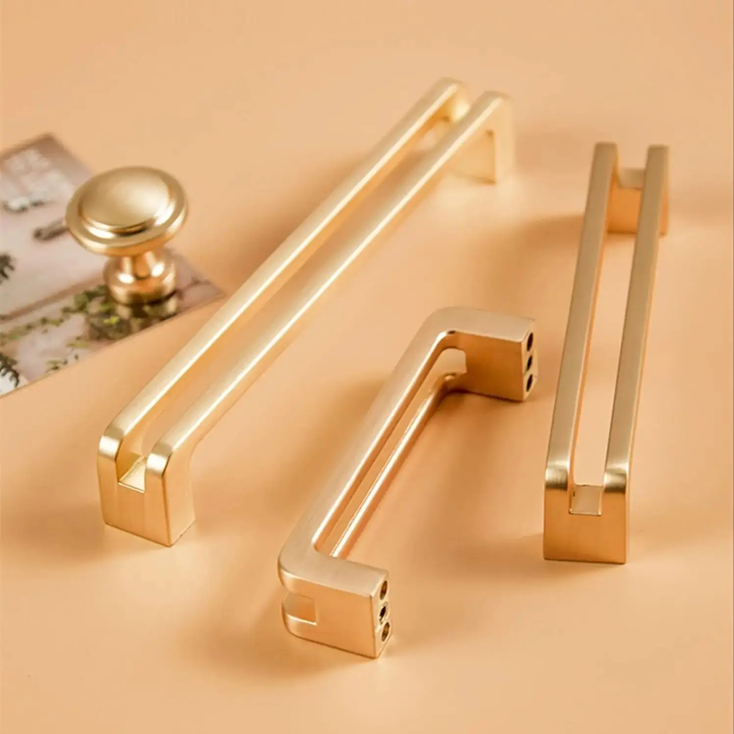 Современные простые золотые ручки для шкафа, легкие роскошные кухонные шкафы, ручки для шкафа, мебельная фурнитура из цинкового сплава