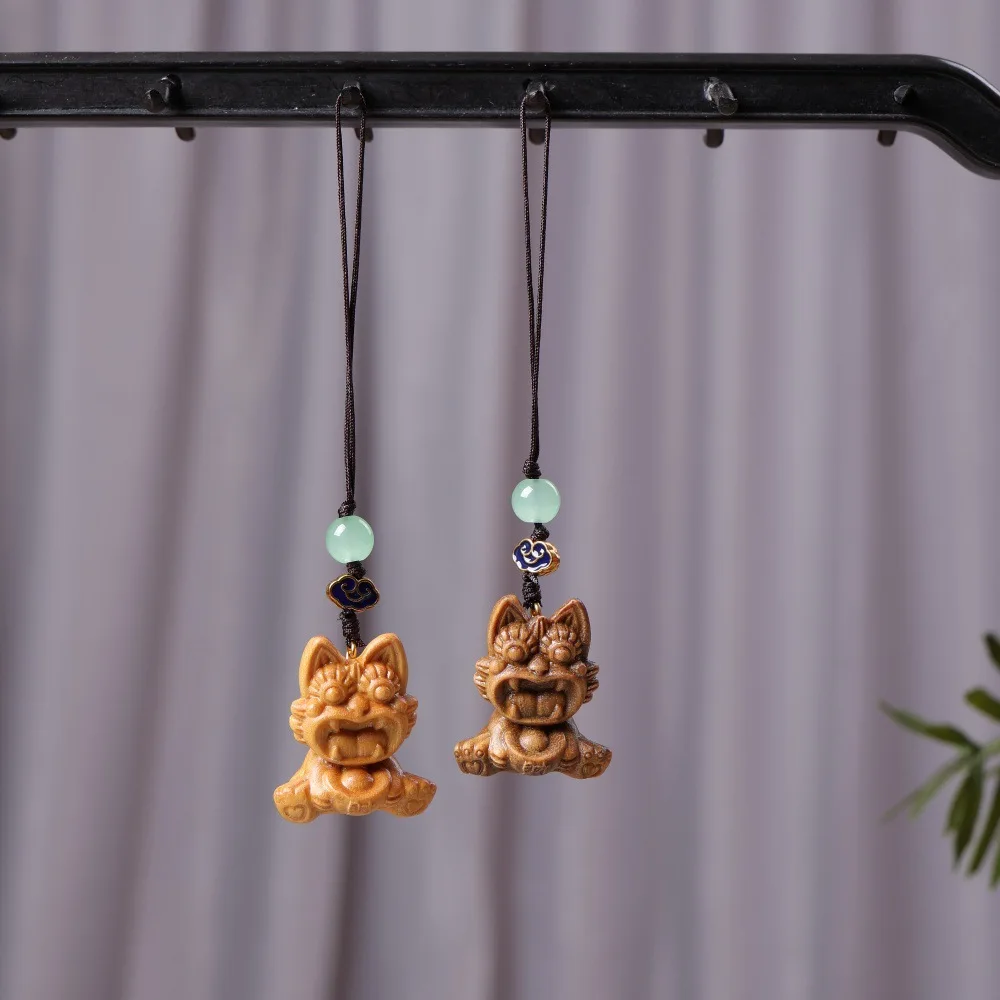 Golden Sandalwood Carved Wa Cat Spirit Beast Figurine Tourist Souvenir Cute Kitten Desktop Ornament Wenwan Hand Play Craft Gift